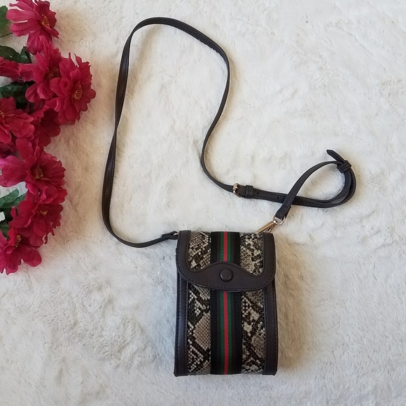 Sondra Roberts Squared Snake Print Small Crossbody - Picture 1 of 10